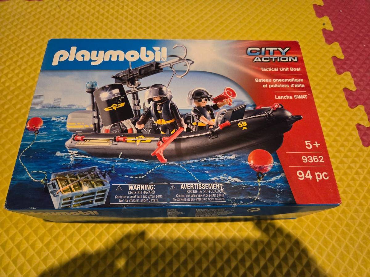 New Playmobil City Action Tactical Unit Boat 9362 Unopened