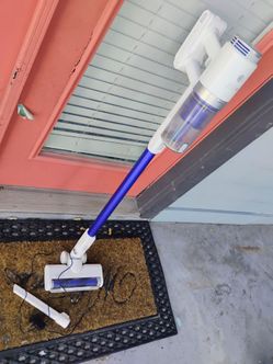 eufy HomeVac S11 Reach Cordless Pet Stick Vacuum Cleaner