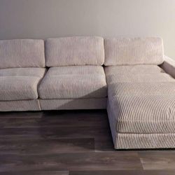 New 3 Piece Modular Sectional Couch! Extremely Comfortable! Free Delivery 🚚!