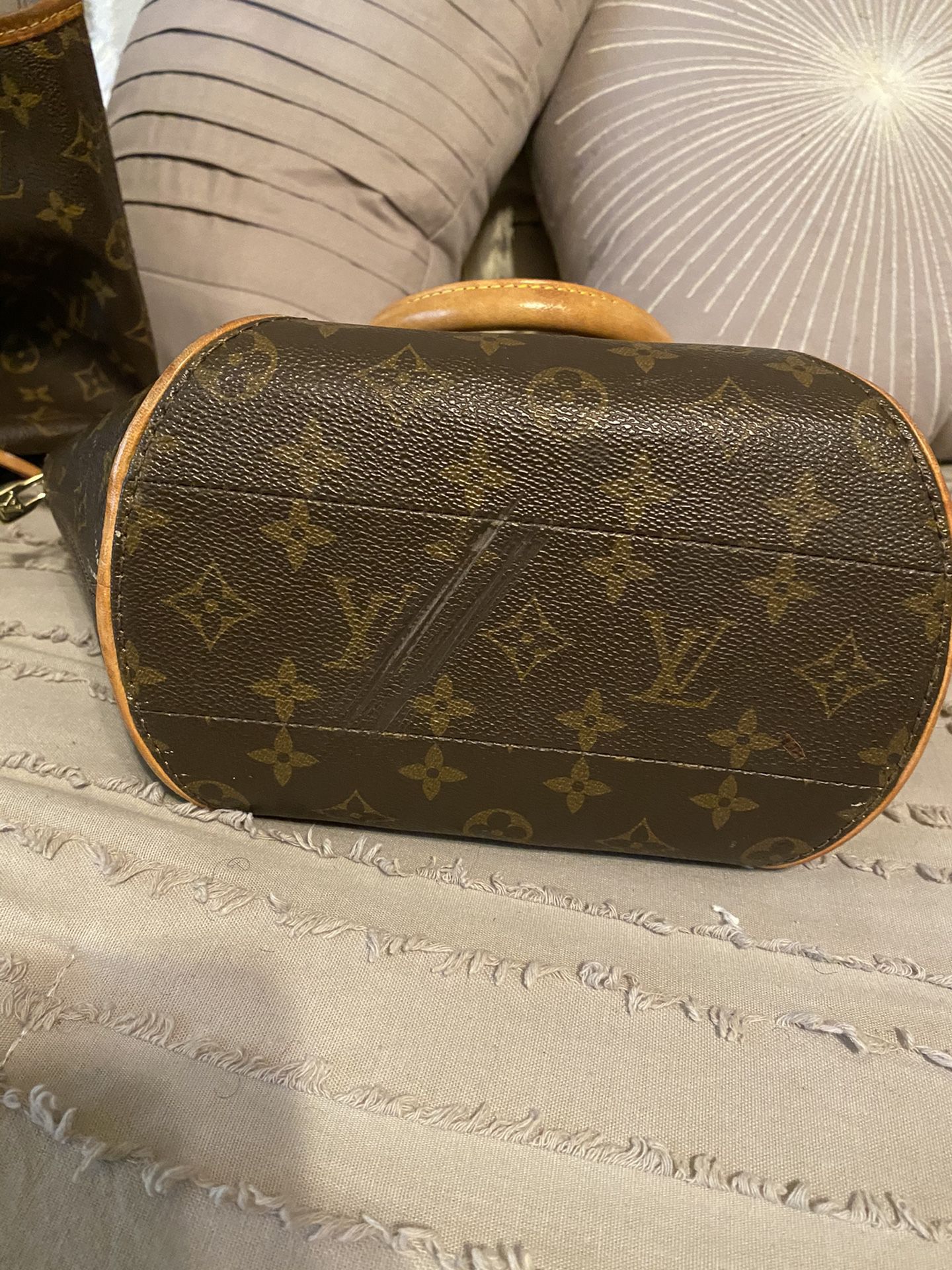 Louis Vuitton, Bags, Lv Bowling Ball Bag In Good Condition