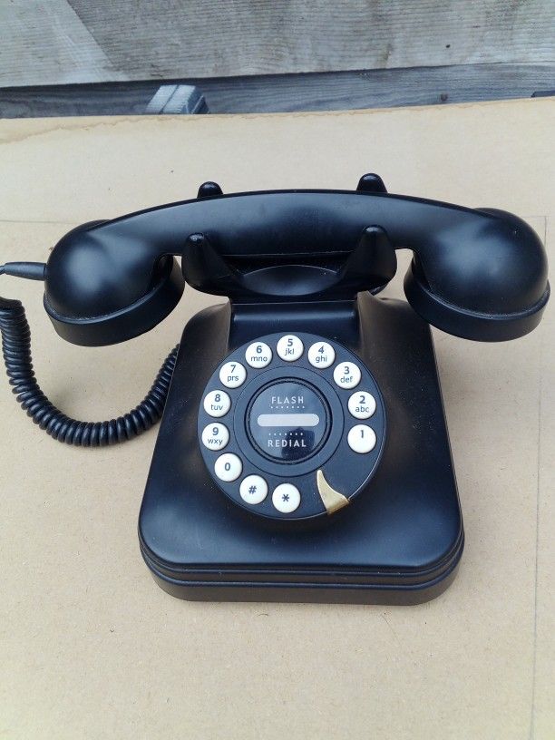 Older Pottery Barn Phone 