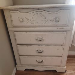 4 Drawer Dresser