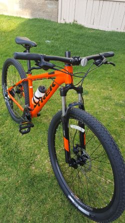 Trek Marlin 6 Mountain Bike