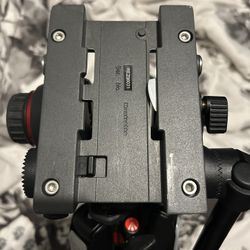 Manfrotto Tripod 