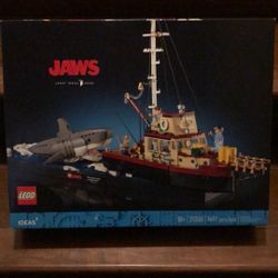 LEGO JAWS NEW IN BOX