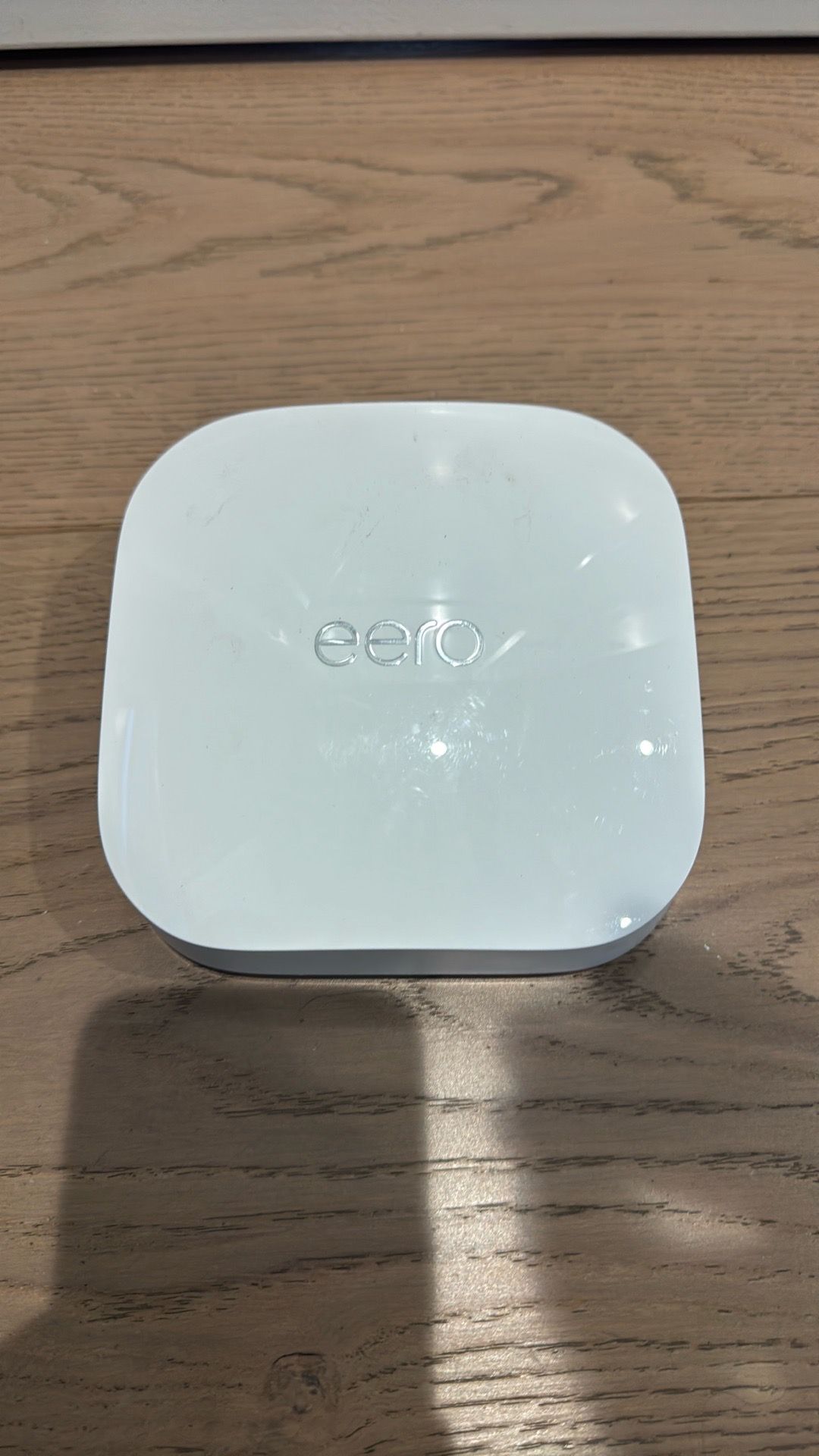 Eero Pro 6E Router. Model No S010001