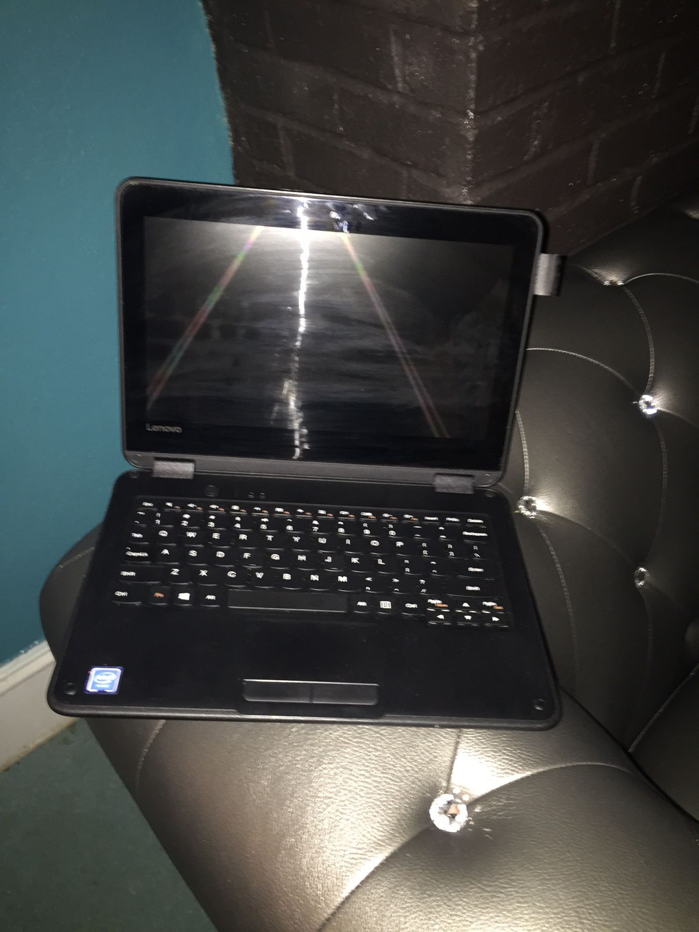 Lenovo Laptop/ Tablet