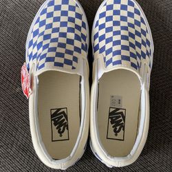  VANS 