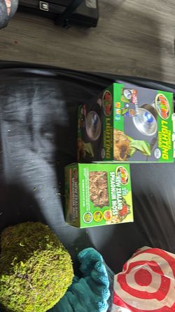 Reptile supplies