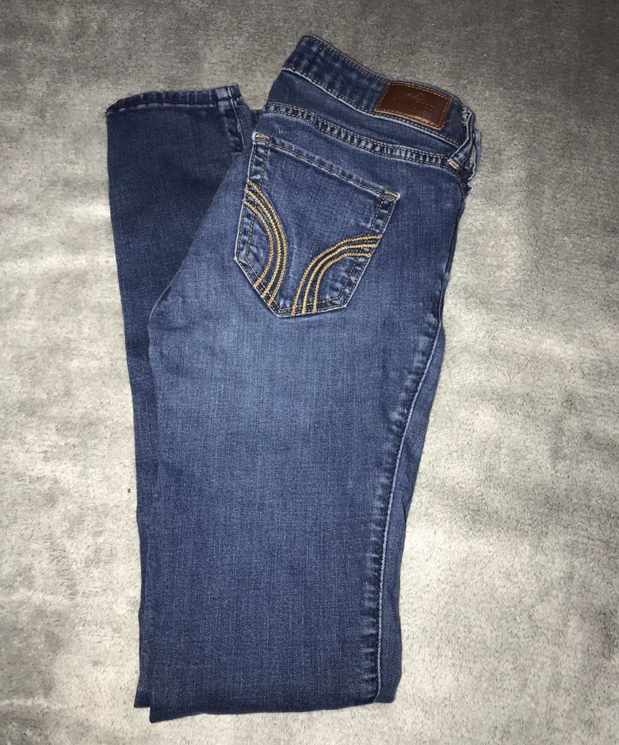 hollister jeans size 3R low rise, super skinny