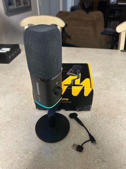 Maono PD100W wireless dynamic microphone