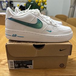 Nike Air Force 1 Impact NN GS White Blue Lightning Big Kid 5.5Y Fits Women’s Size 7