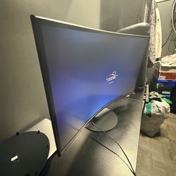 27 in curved Samsung gaming monitor