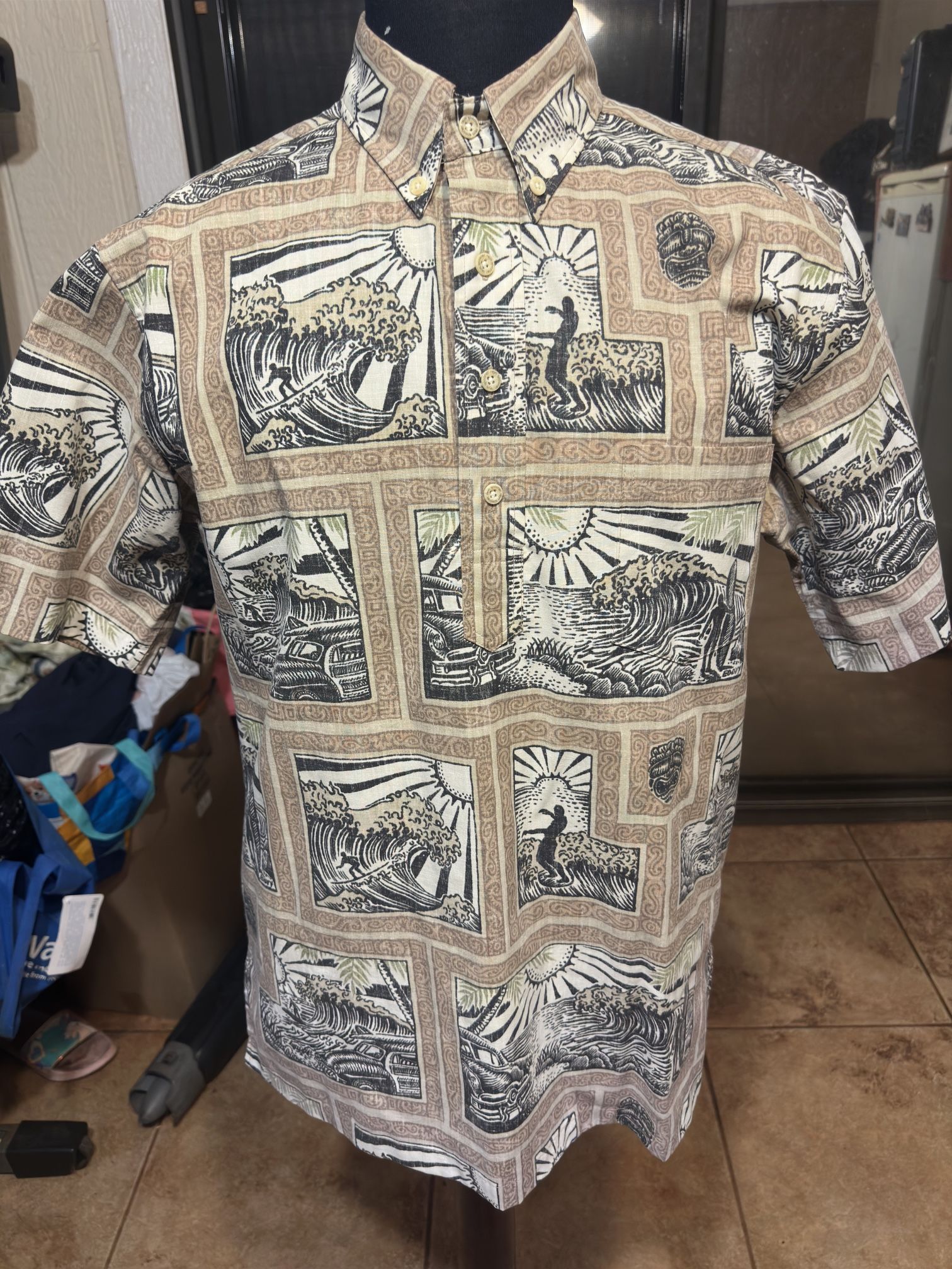 PreOwned Reyn Spooner Eddy Y Hawaiian Print Brown 3/4 Button Men's Medium