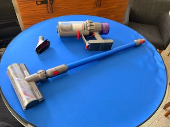 Dyson V10 Animal Cordless Vacuum – Purple