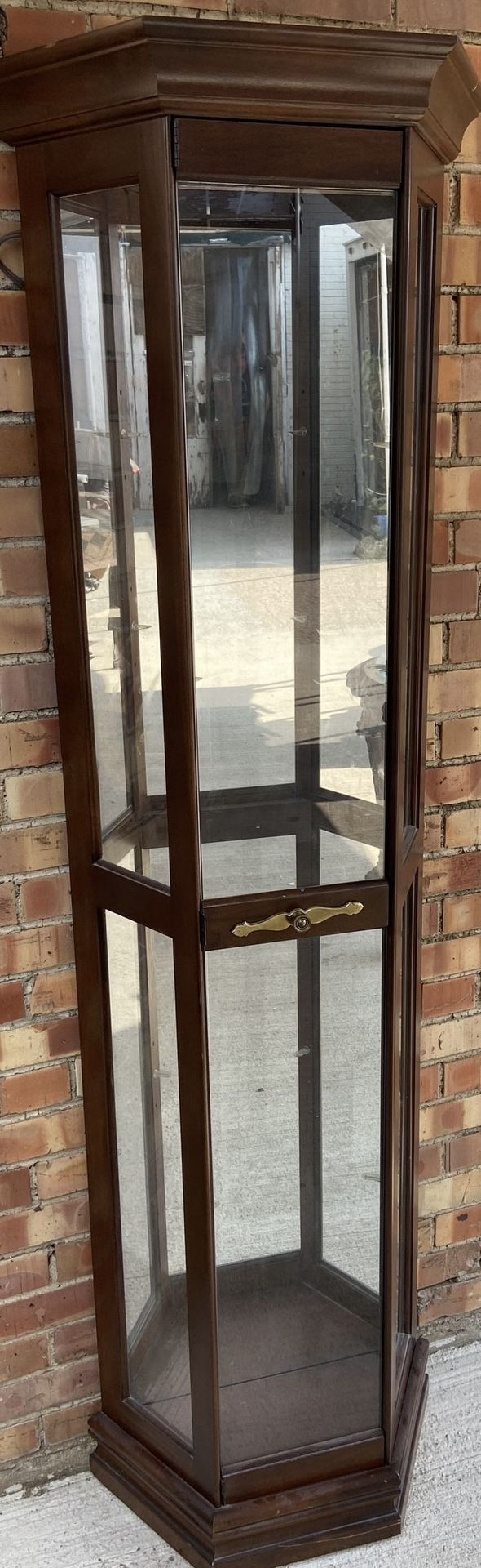 China Cabinet With Glass Shelf And Light Too (PICK UP).