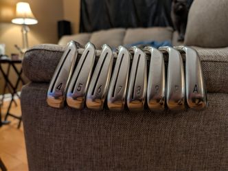 Sim2 Max Iron set 4-PW, AW Stiff Flex