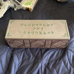 Disney Parks Starwars Light Up Kyber Crystal And Display