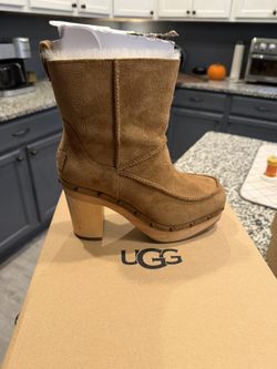Ugg Kouri Boot Women’s Size 6
