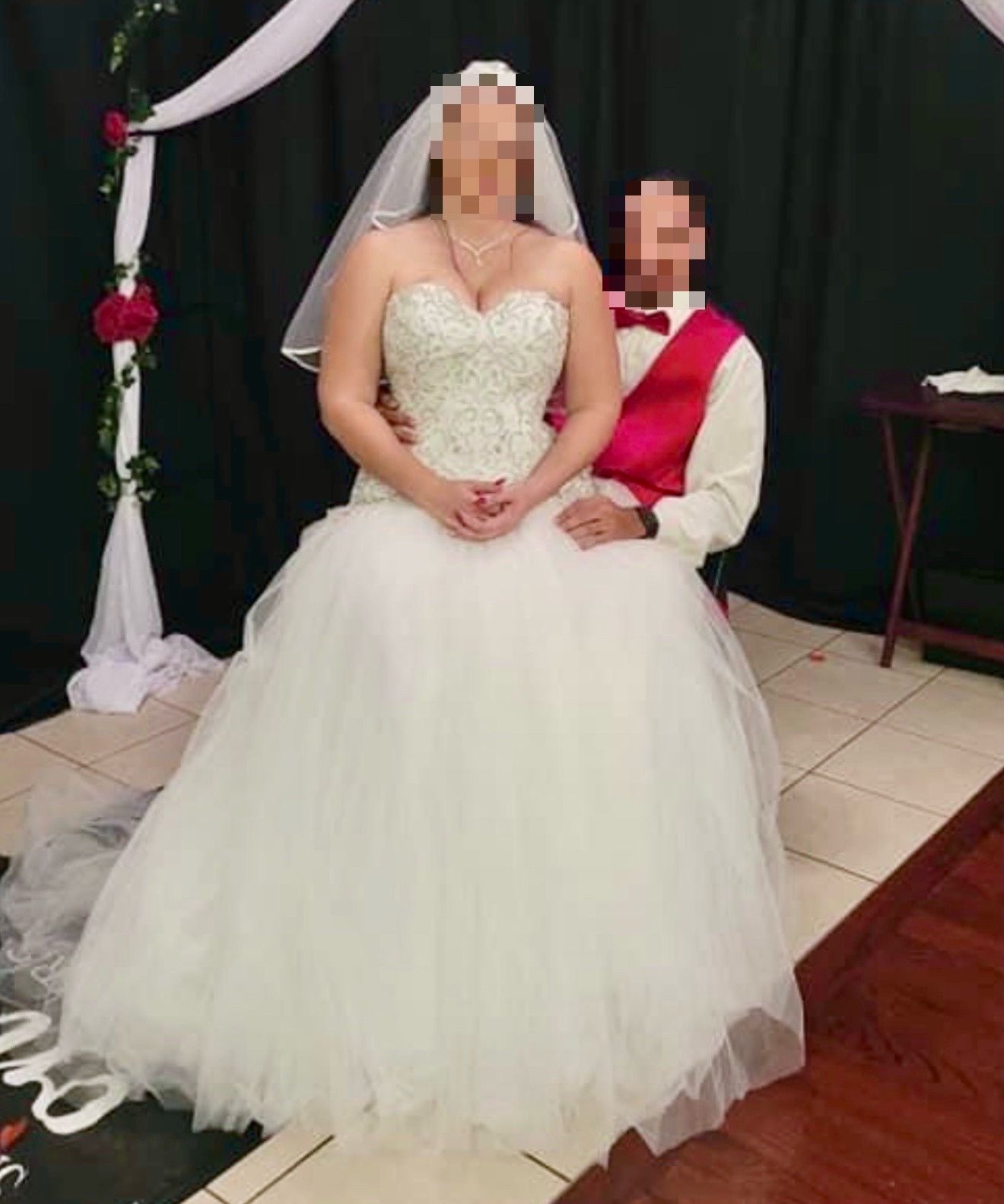 WEDDING DRESS 1000