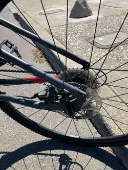 Btwin riverside 500 hybrid commuter bike bicycle
