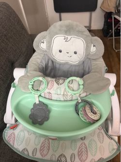 Baby sit up chair