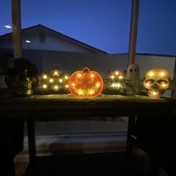 Led Light Up Halloween Decoration Set