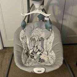 Baby swing 