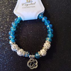 Beautiful Beaded Bracelets Blue $4 Each 