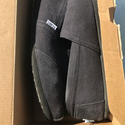 Toms