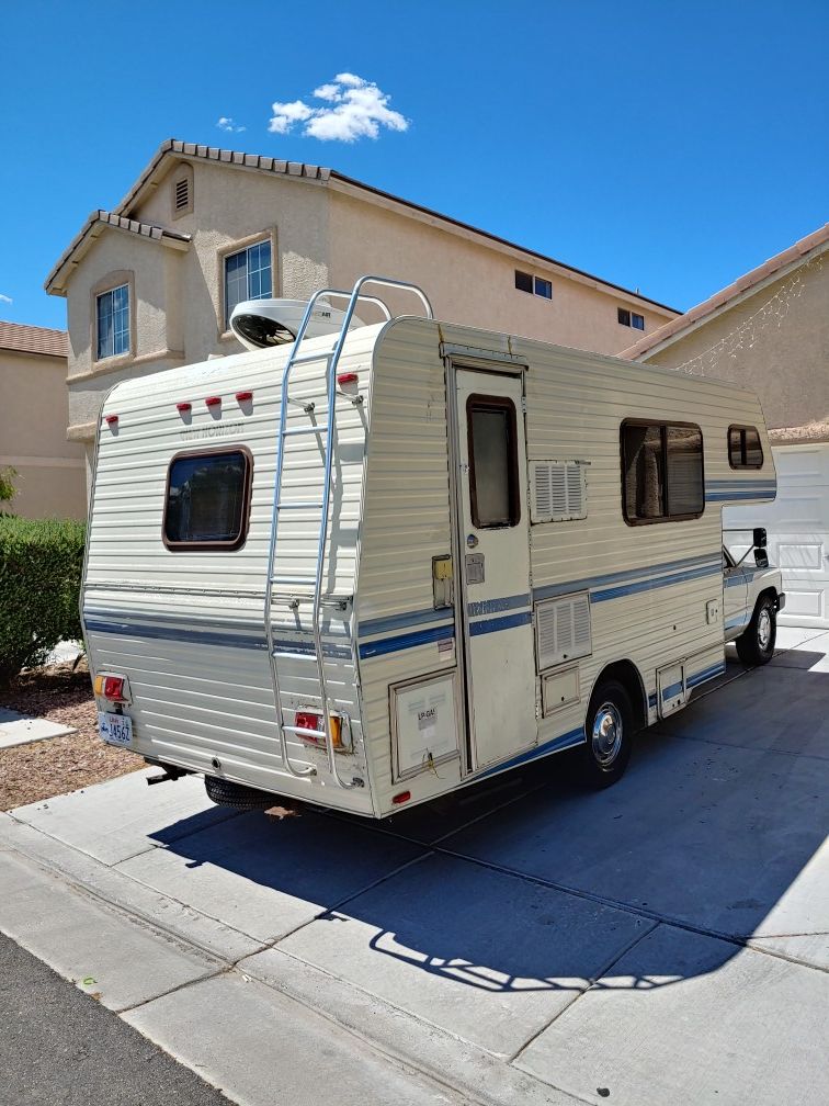 1986 Toyota New Horizon RV..74k orig miles.runs good..needs some minor ...