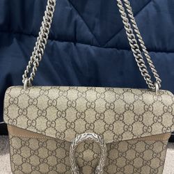 GG Dionysus With Dust Bag