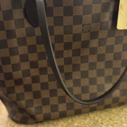 Only Used My Baby Twice. Just Purchased A Month Ago! Comes With An Attached Wallet. I Have The Original Box And Bag! Serious Inquires Only! Be Blessed