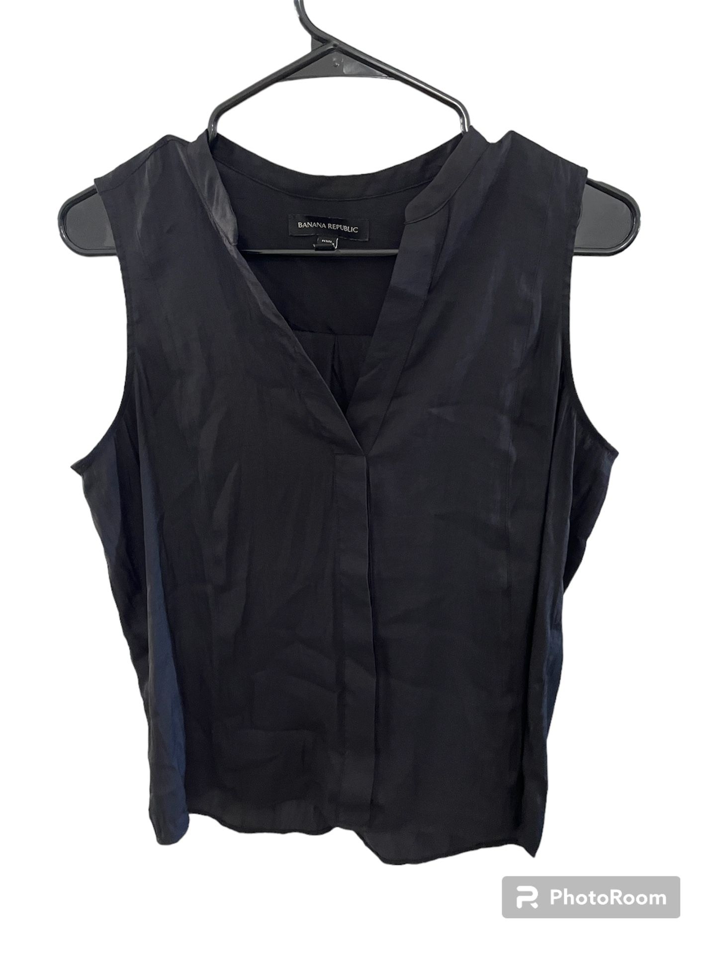 Medium Petite Black Banana Republic Top