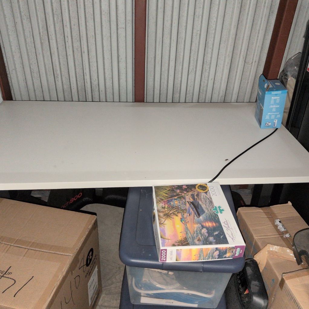 Navi Sit to Stand desk by Herman Miller (Size: 29x58)