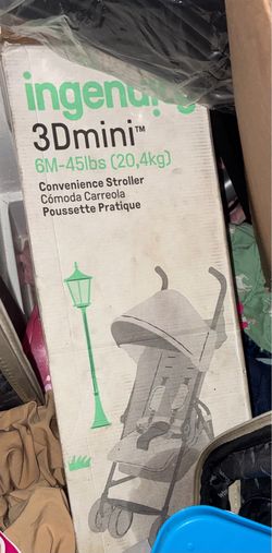 ultra-lightweight, compact umbrella stroller