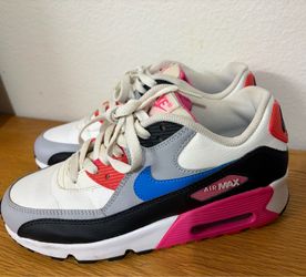 Nike Air Max 90 Sneakers