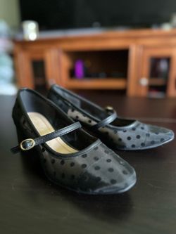 Cute, size 6, 3-inch heels