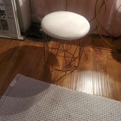 Small Vanity Chair 