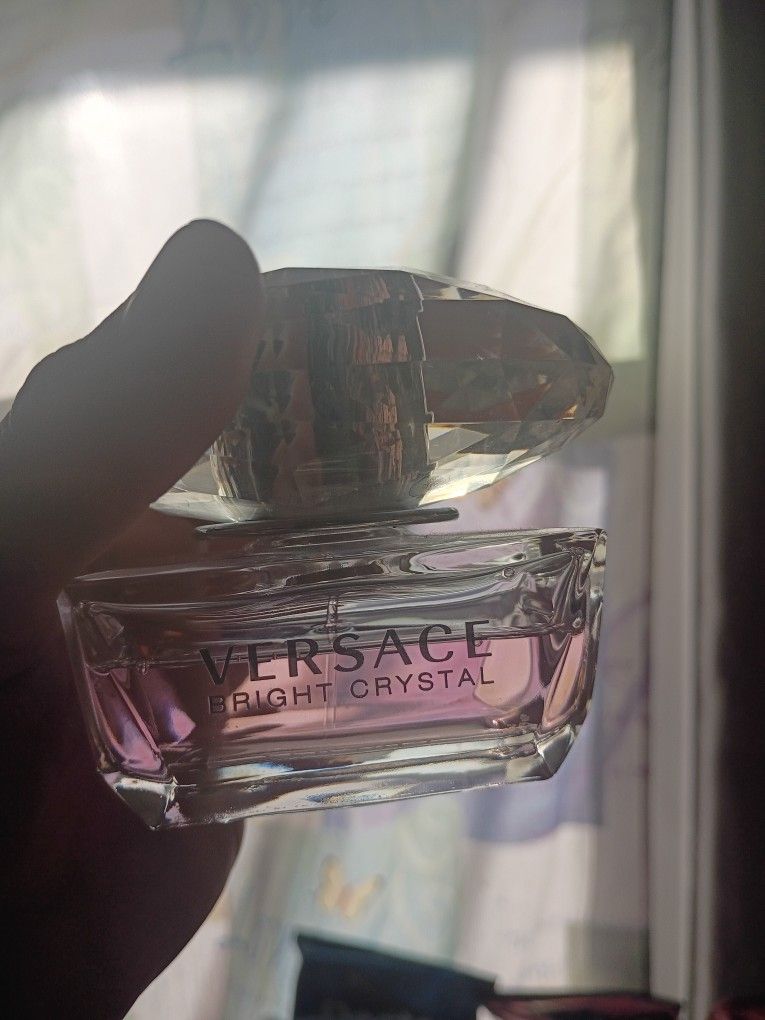 Versace Bright Crystal Perfume