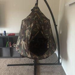 Hanging Camo Tent