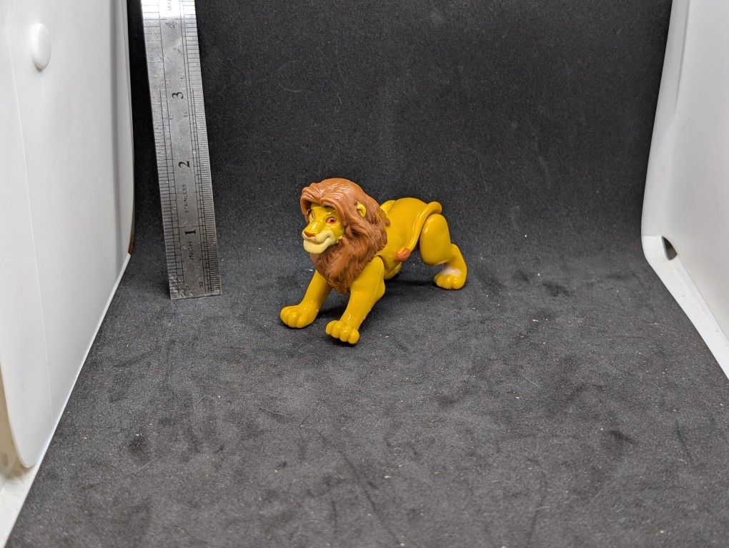 The Lion King Simba Vintage 1996 McDonalds Happy Meal Disney Toy Masterpiece