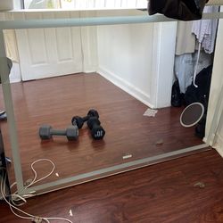 Vanity mirror