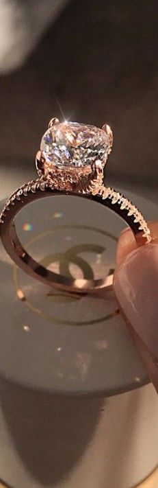 Wedding ring/ engagement ring