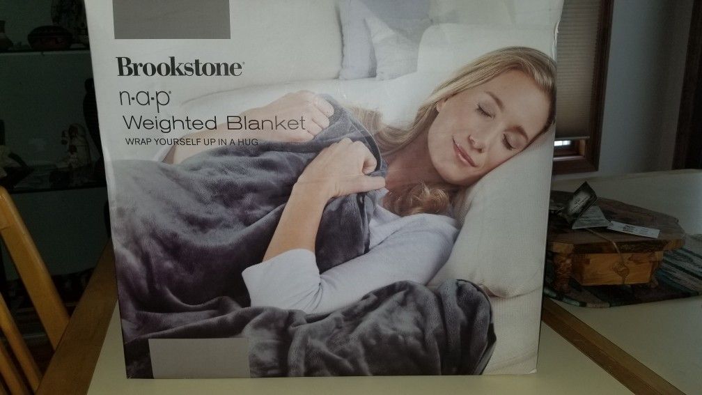 NEW IN BOX BROOKSTONE NAP WEIGHT BLANKET 54X72 12LBS REMOVABLE NAP SOFT COVER MACHINE WASHABLE.  PICK UP MIDDLEBORO ONLY FINAL SALE 