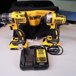 20v Dewalt 2 Drill Kit W/ 2 Batteries