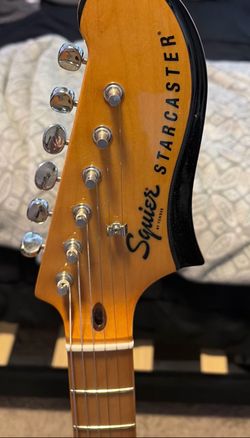 Squier Starcaster by Fender