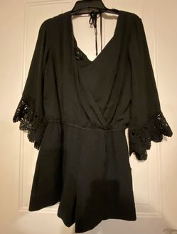 BCX Black Long-Sleeve Lace Shorts Romper Women's