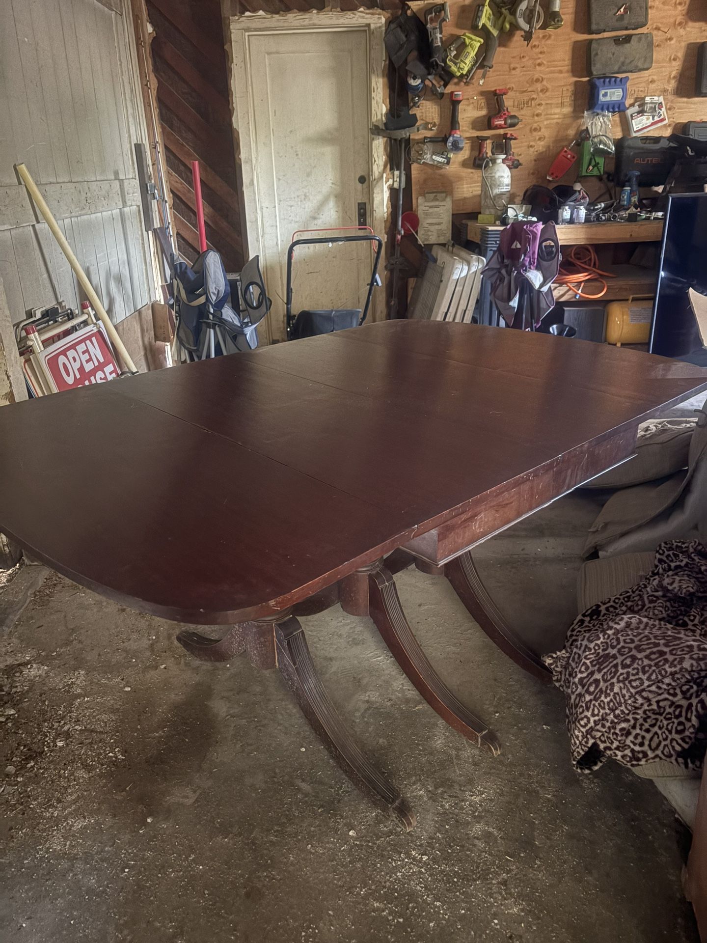 Beautiful Antique Mahogany Dining Table