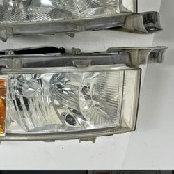 2004 Scion XB Headlights used good condition  $ 40.00 for both